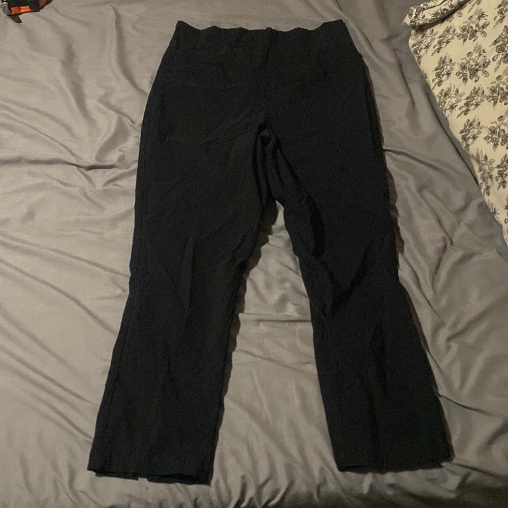 Hell Bunny Black Capris